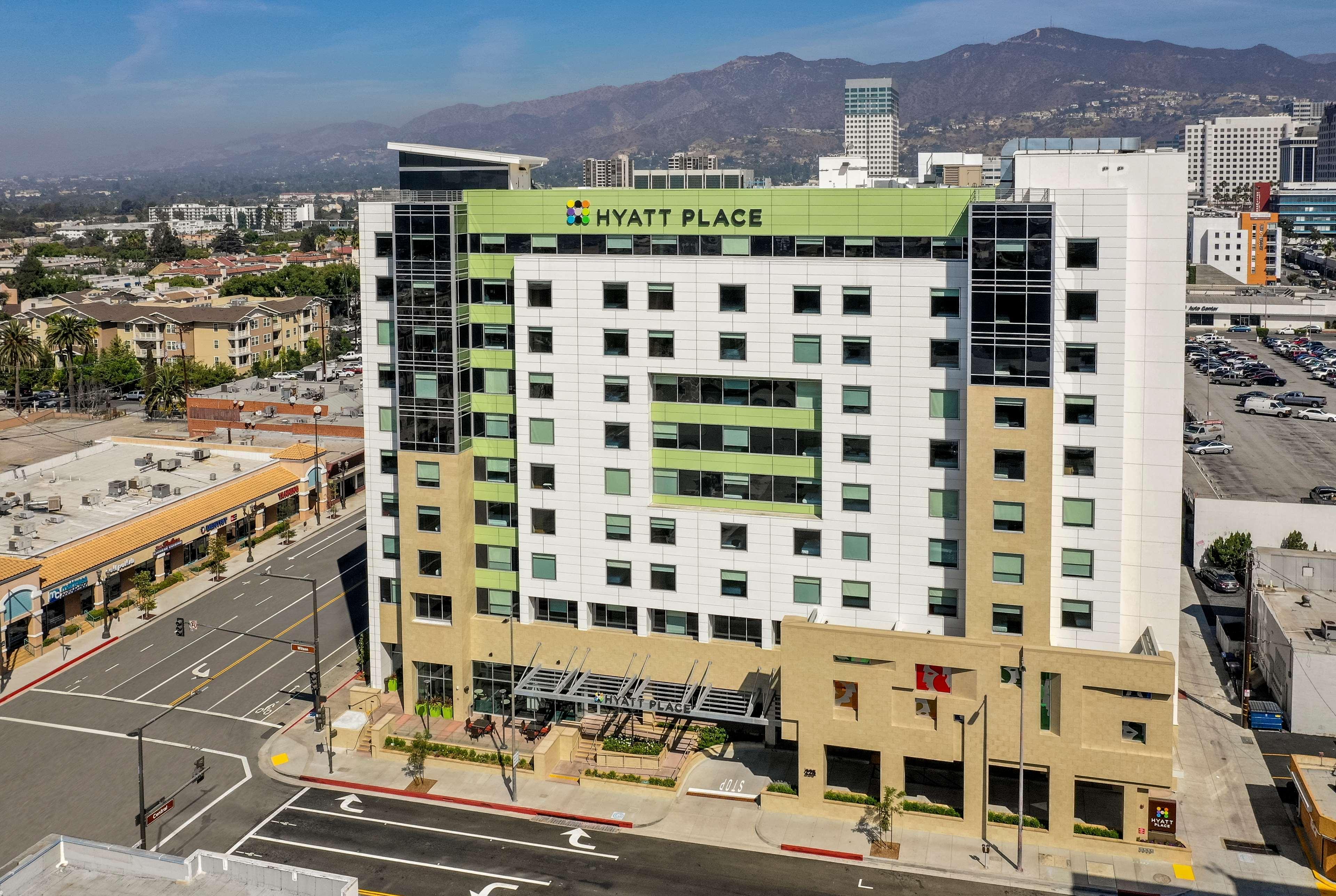 Отель Hyatt Place Glendale/Los Angeles Экстерьер фото